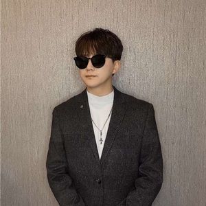 Meet your Posher, Eric